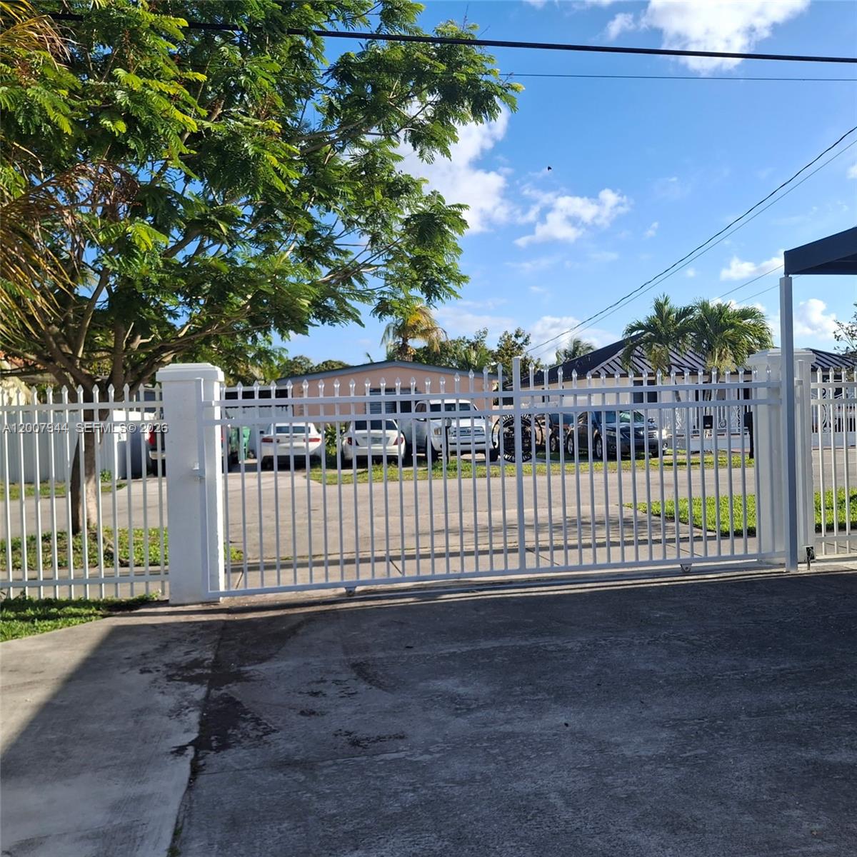 FLAMINGO PARK - Residential