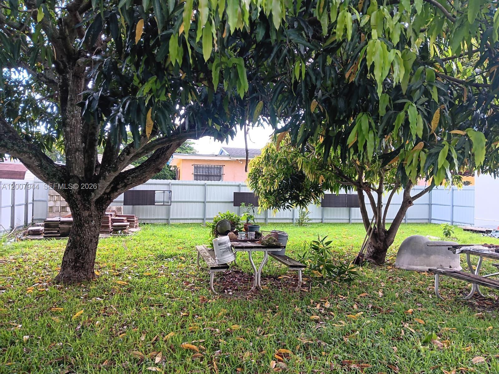 FLAMINGO PARK - Residential