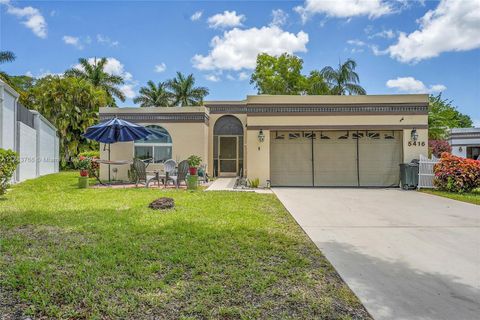5416 San Roma Cir Lake Worth FL 33467