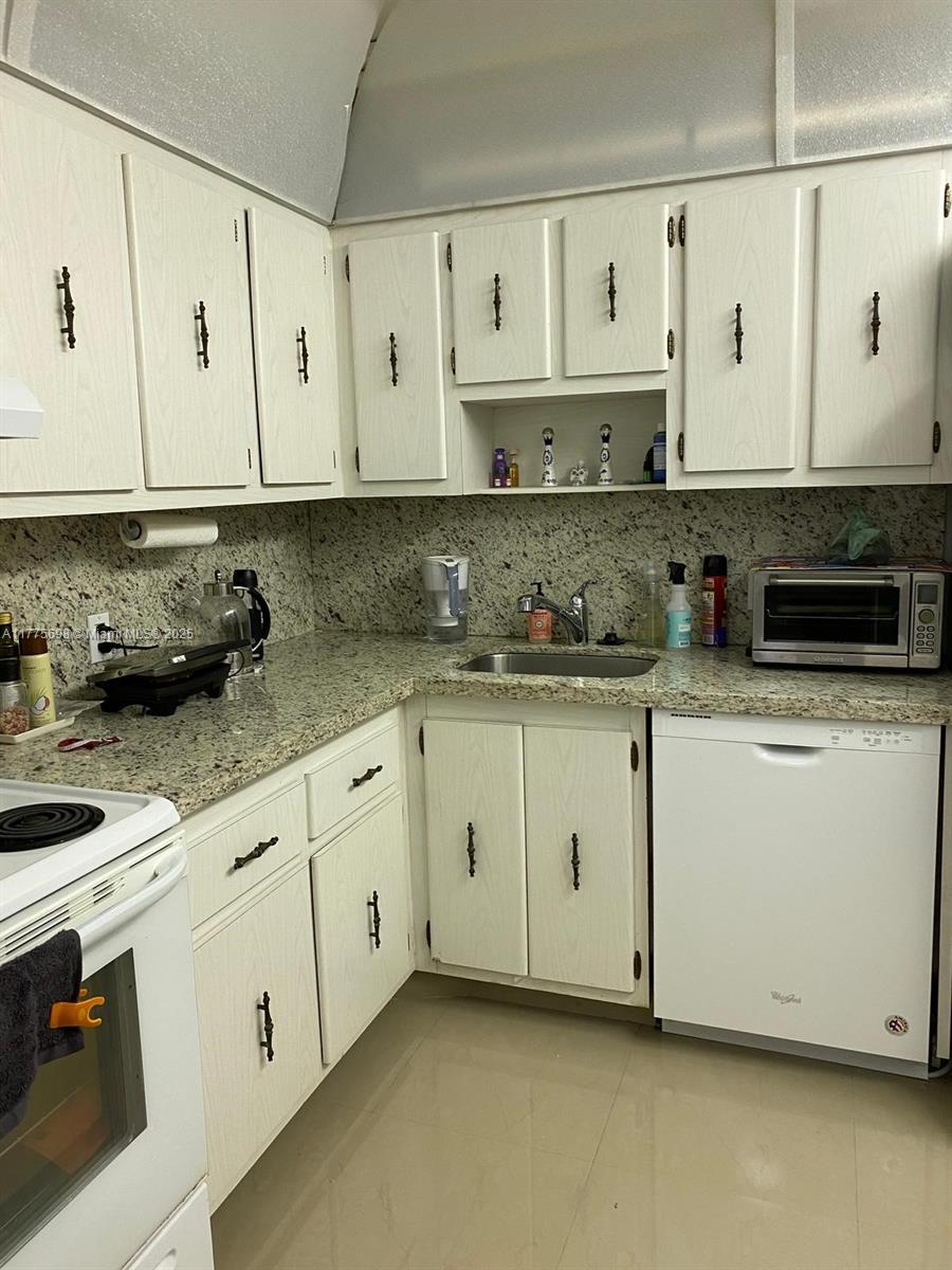 CORONADO CONDO- TOWER I - Residential