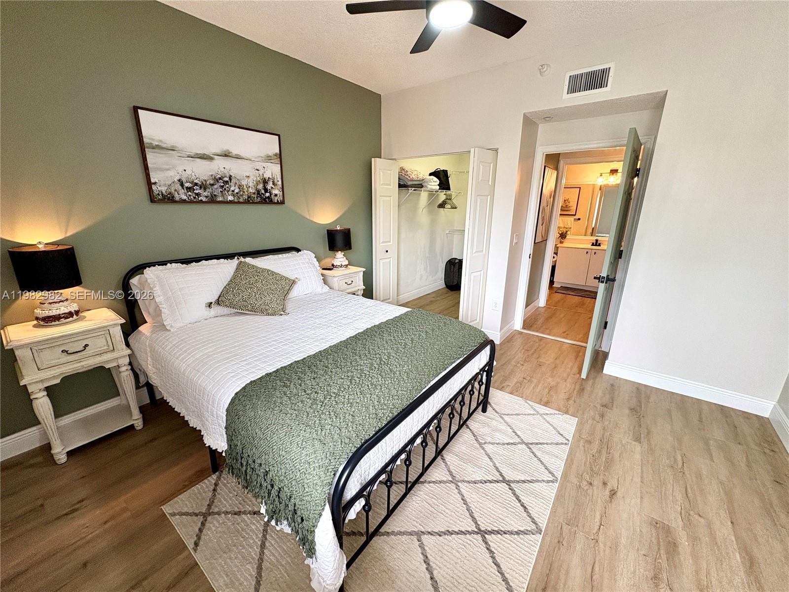 SOUTHAMPTON CONDOMINIUM - Residential