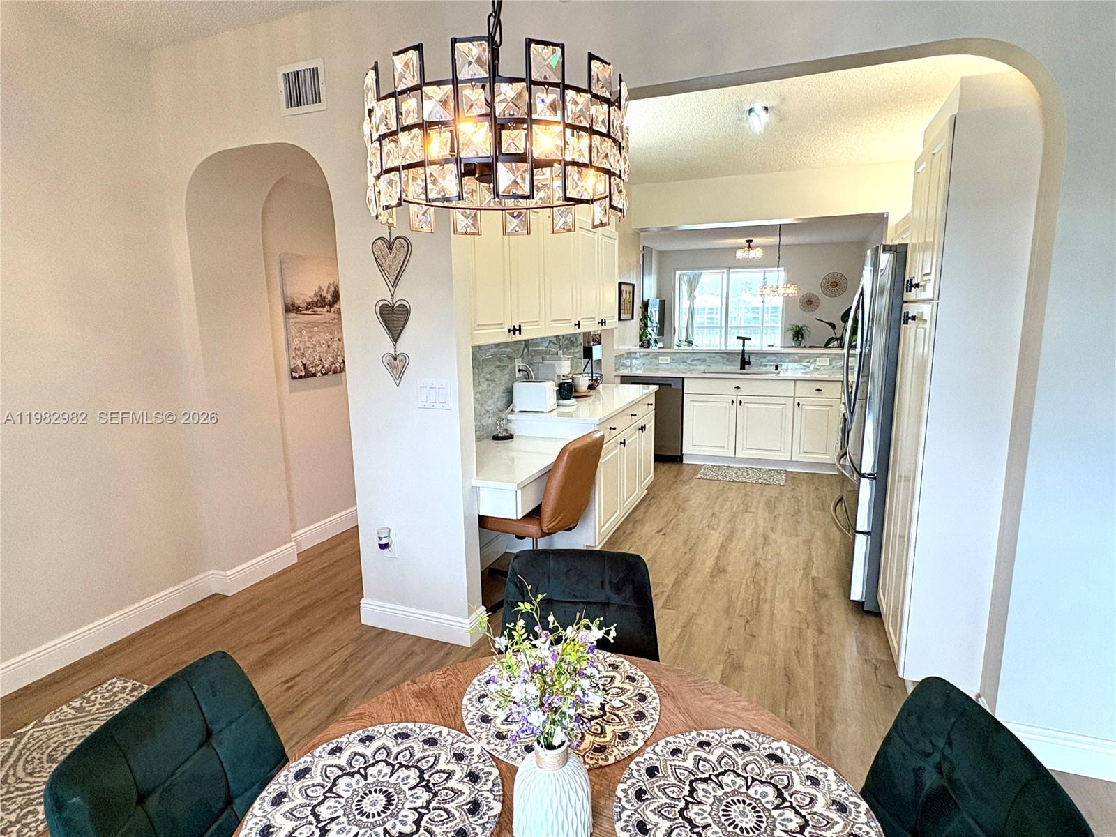 7647 Southampton Ter 304