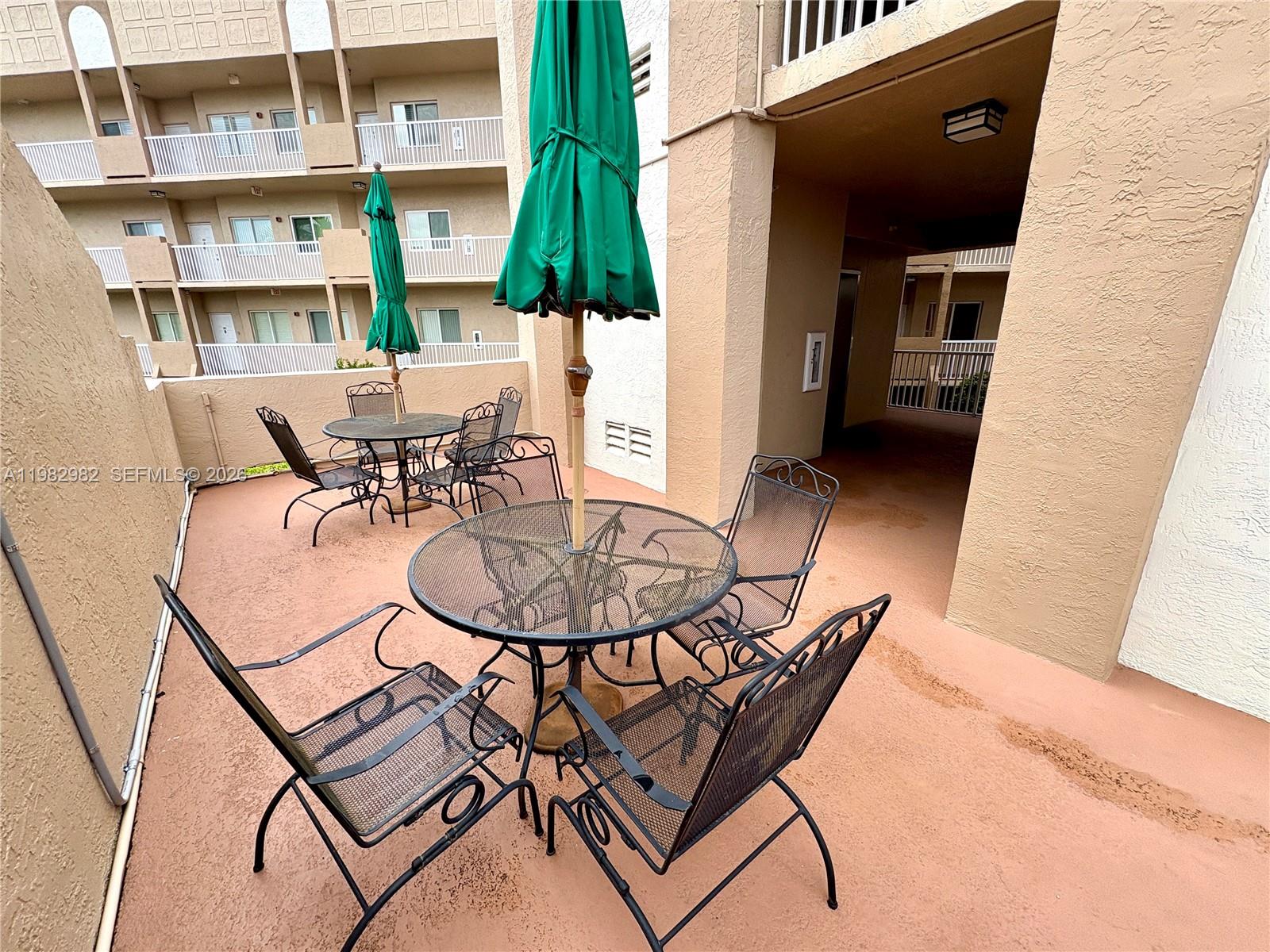 SOUTHAMPTON CONDOMINIUM - Residential