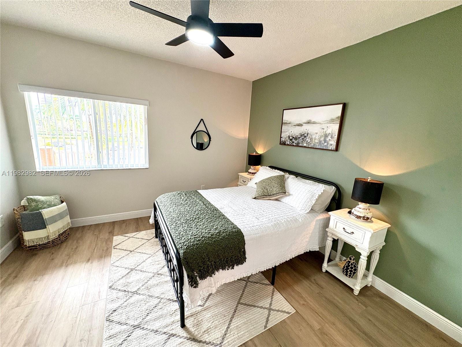 SOUTHAMPTON CONDOMINIUM - Residential