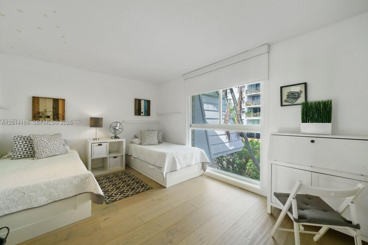 CAPE FLORIDA CLUB CONDO - Residential