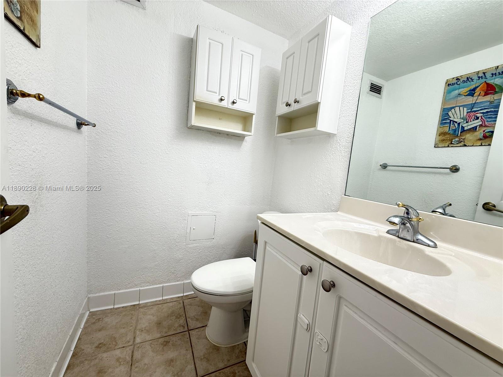 WAVE CONDO - Residential Lease