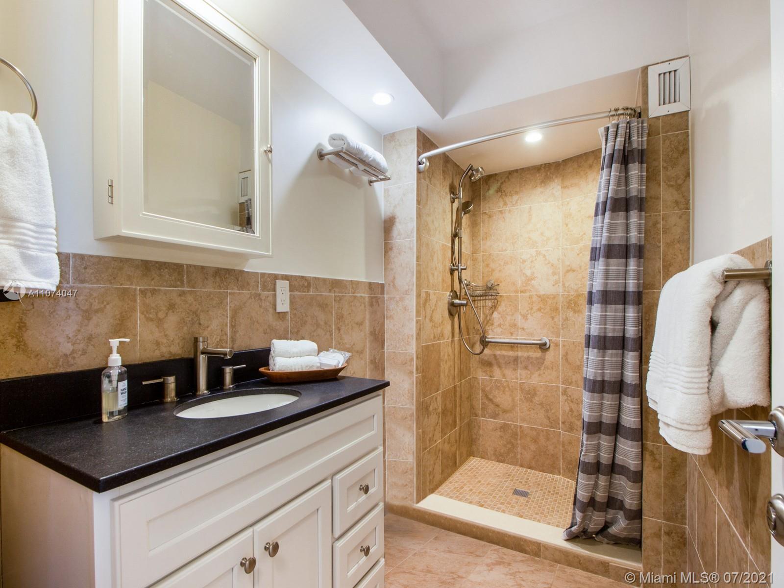 TOWERS OF KEY BISCAYNE CO - Residential