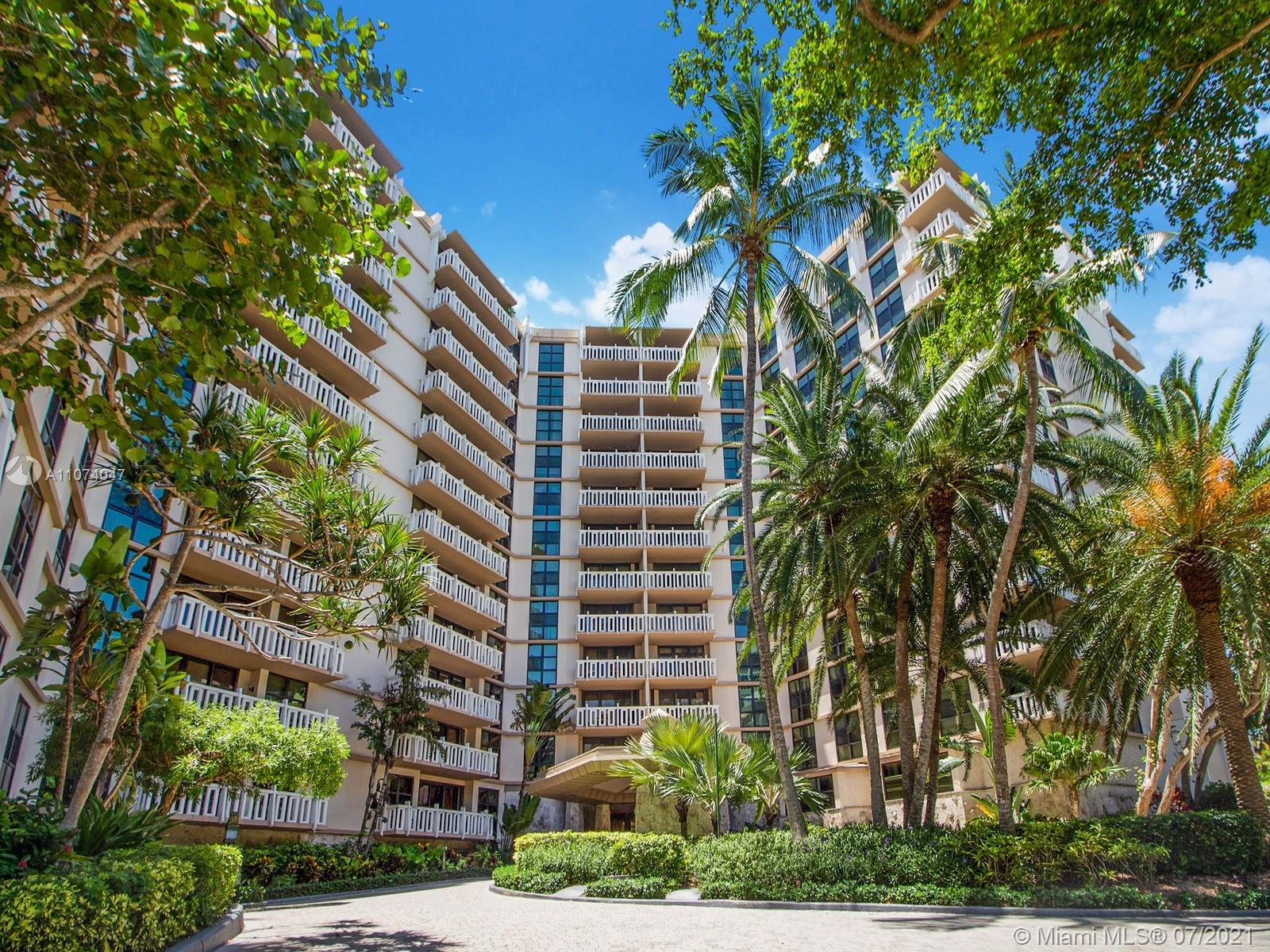 TOWERS OF KEY BISCAYNE CO - Residential
