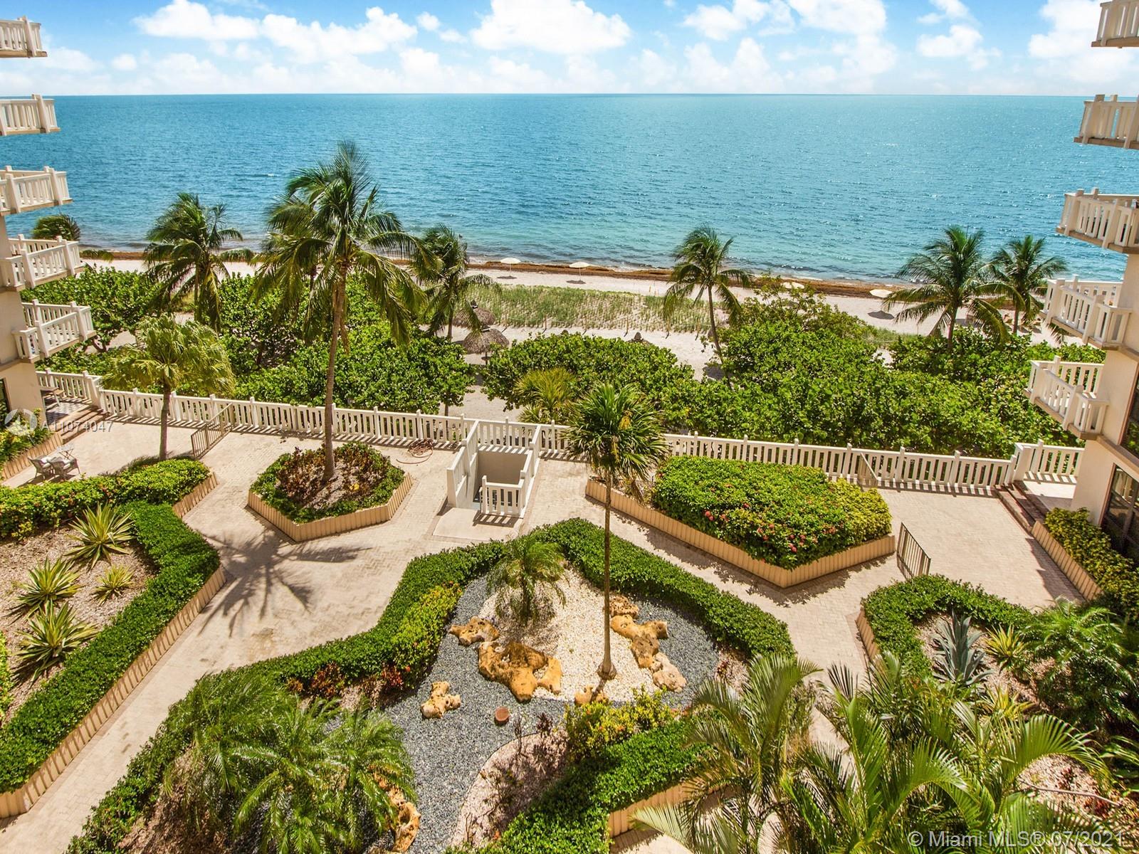 TOWERS OF KEY BISCAYNE CO - Residential