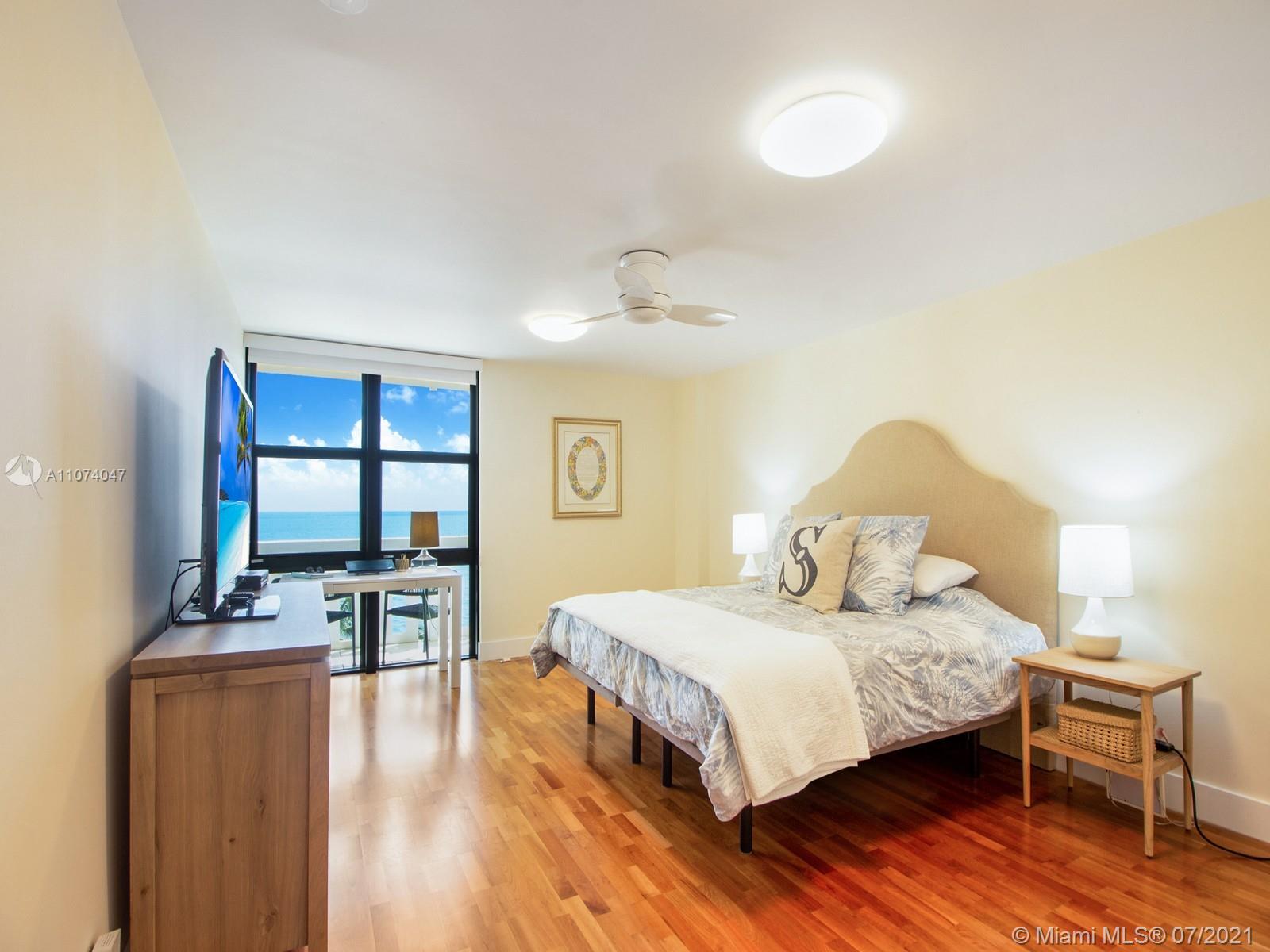 TOWERS OF KEY BISCAYNE CO - Residential