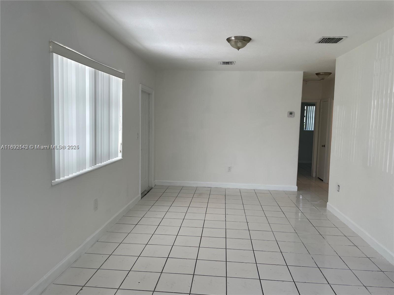 DIXIE ESTATES AMENDED - Residential Lease