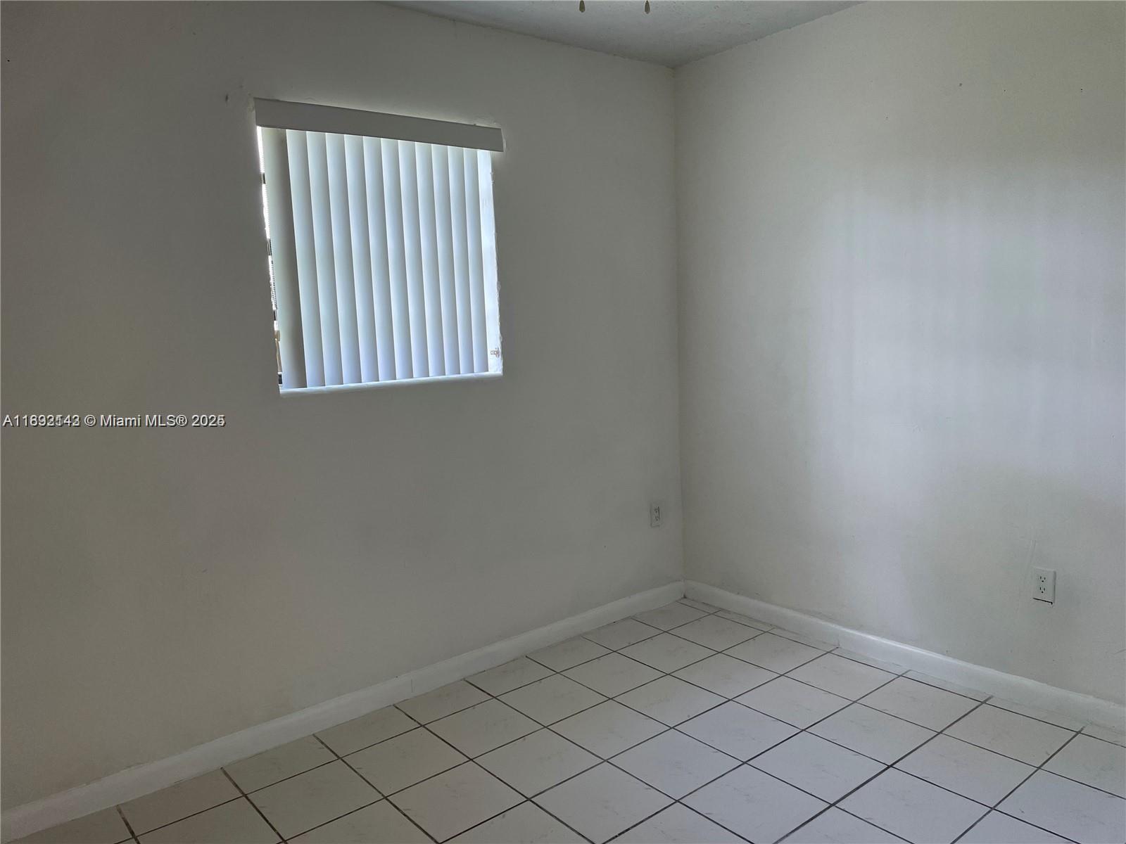 DIXIE ESTATES AMENDED - Residential Lease
