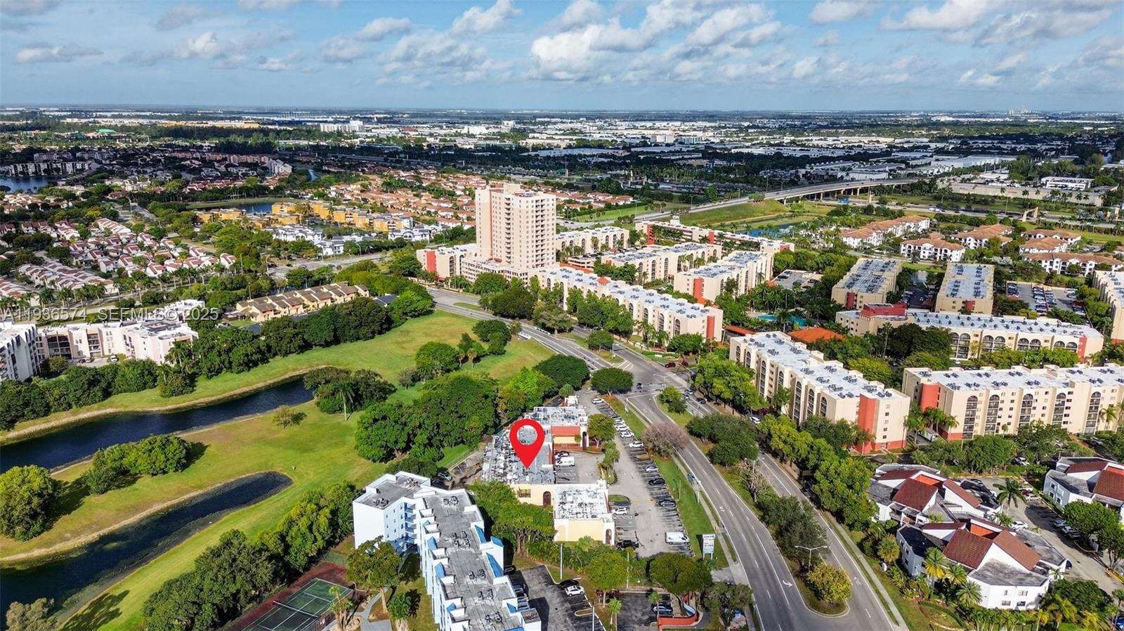 Restaurant/Cafeteria For Sale in The Heart of Fontainebleau Blvd