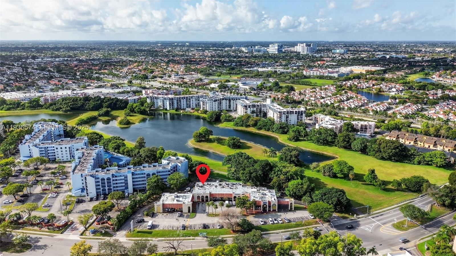 Restaurant/Cafeteria For Sale in The Heart of Fontainebleau Blvd