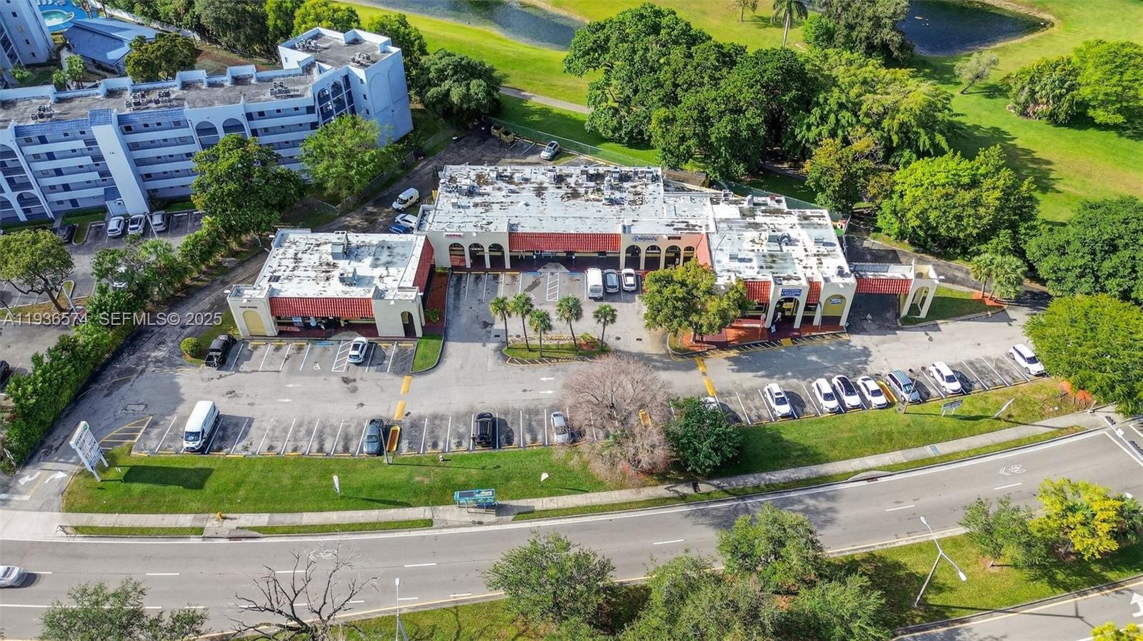 Restaurant/Cafeteria For Sale in The Heart of Fontainebleau Blvd