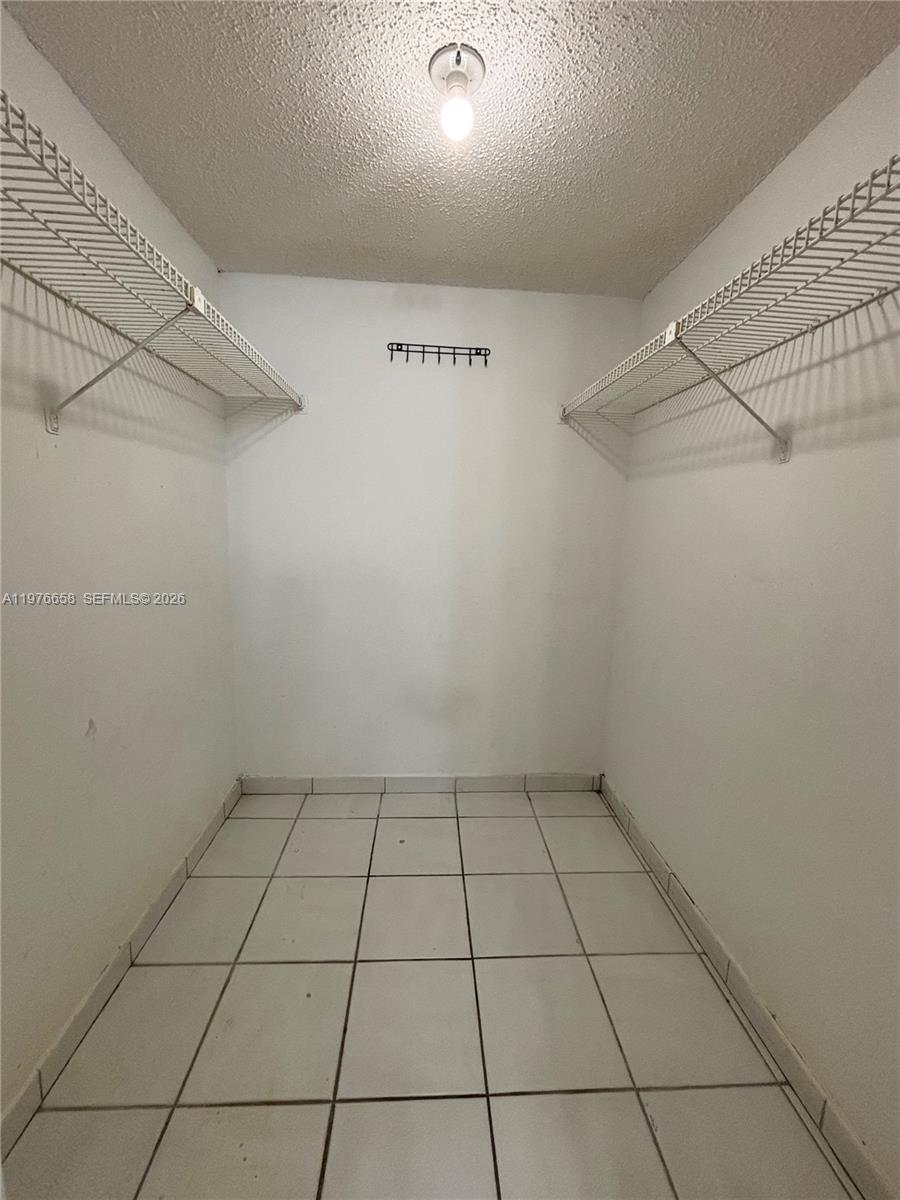 RAMBLEWOOD CONDO B - Residential Lease