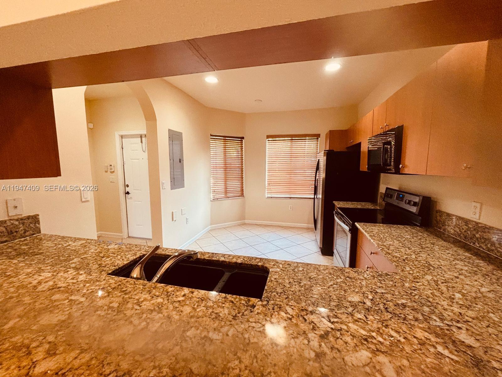 TUSCANY NO 4 CONDO - Residential