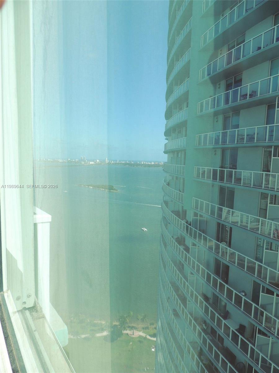 QUANTUM ON THE BAY CONDO - Residential Lease