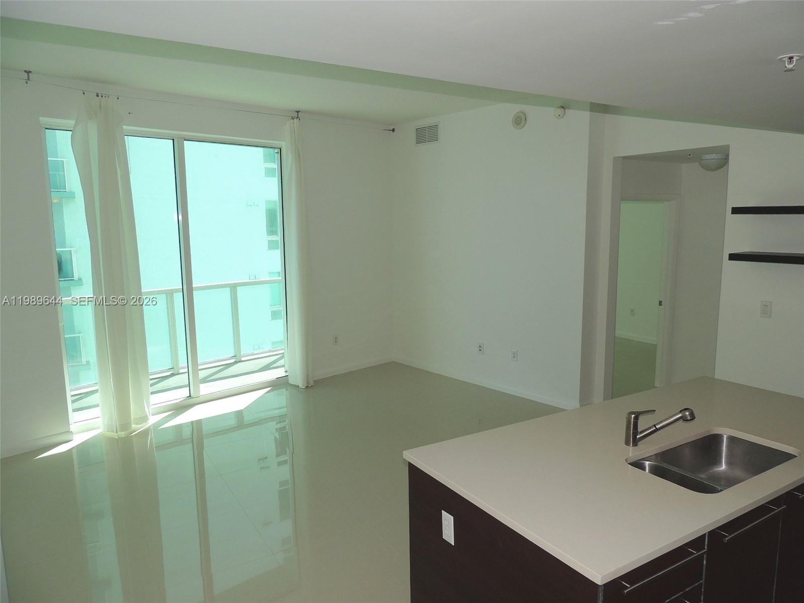 1900 N Bayshore Dr 4117