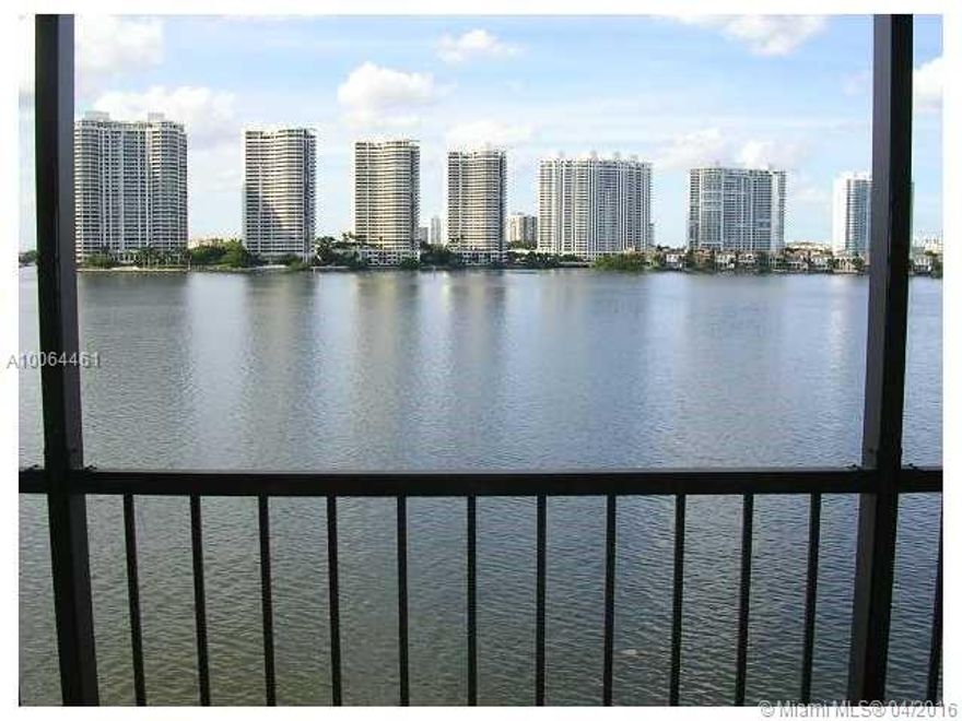Beautiful remodeled apartment with gorgeous water view and few steps from the beach. New kitchen and bathrooms, fully furnished and decorated. Apartment has small balcony to enjoy quiet intercoastal view and pretty sunsets. Great location with walking distance to the parks, shopping, restaurants, schools and the beach. Secured building with amenities and covered parking. Can be rented for 3 months minimum ( call for the rates ) or for the year.