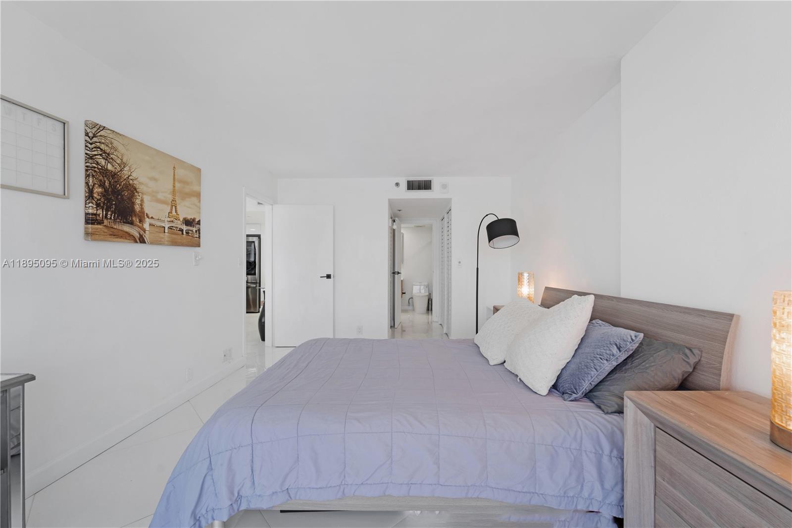 THE GRANDVIEW PALACE COND - Residential Lease