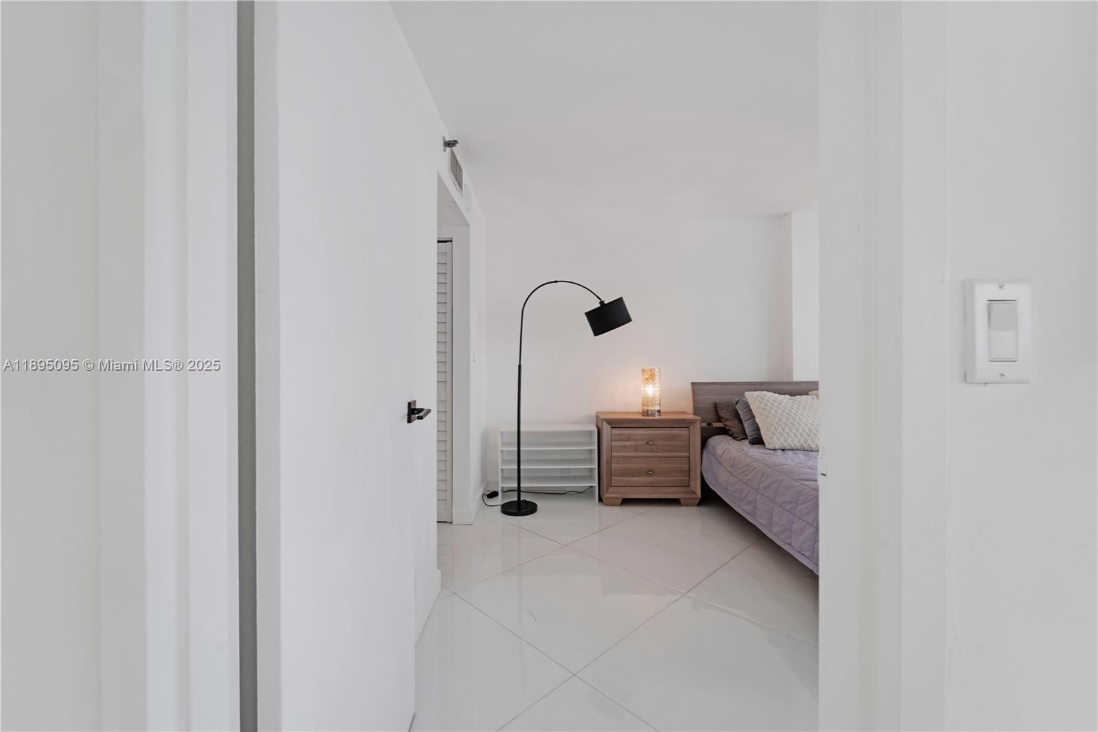 THE GRANDVIEW PALACE COND - Residential Lease