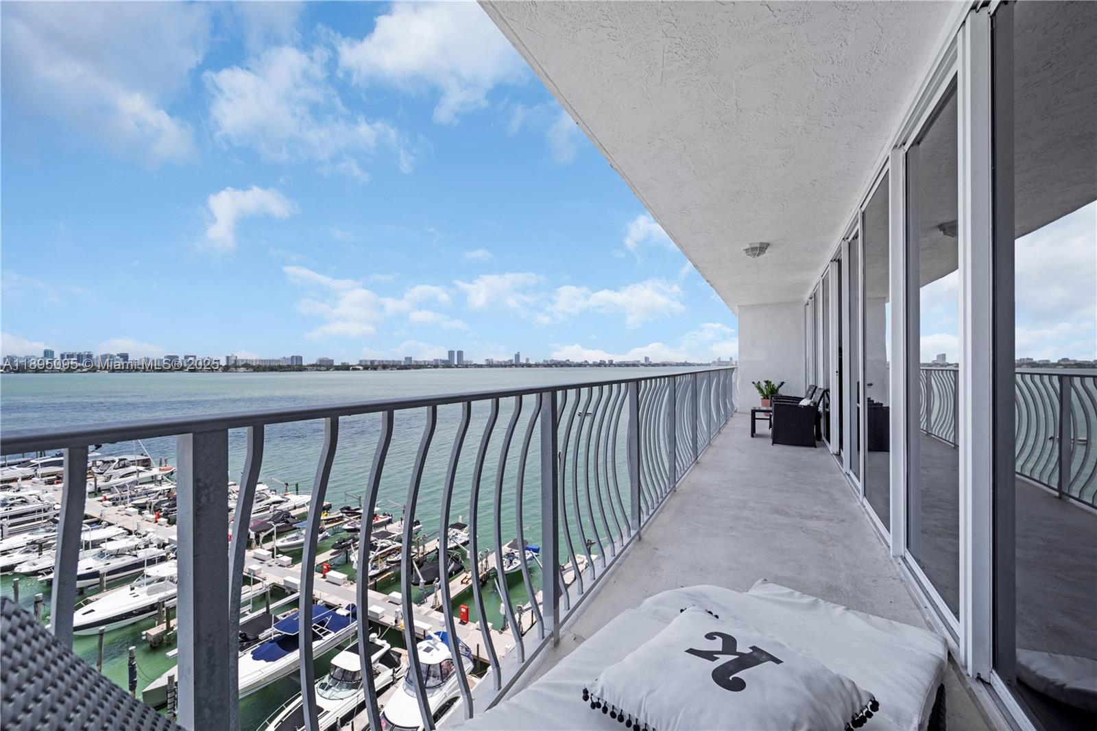 THE GRANDVIEW PALACE COND - Residential Lease