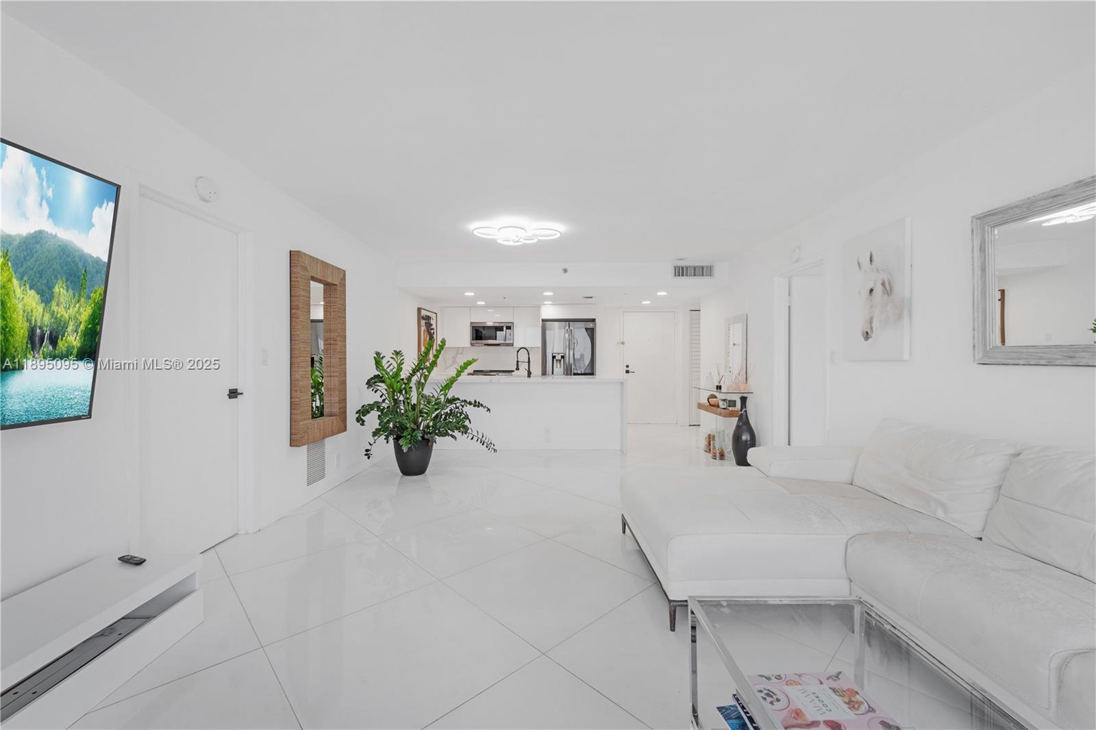 THE GRANDVIEW PALACE COND - Residential Lease