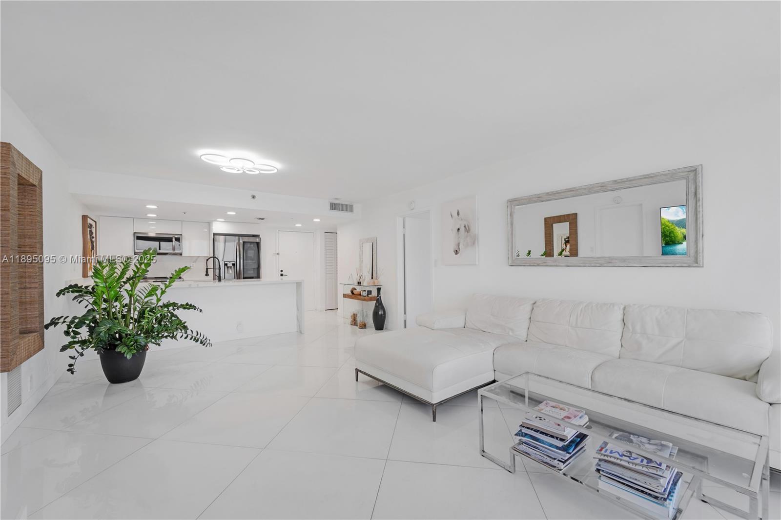 THE GRANDVIEW PALACE COND - Residential Lease