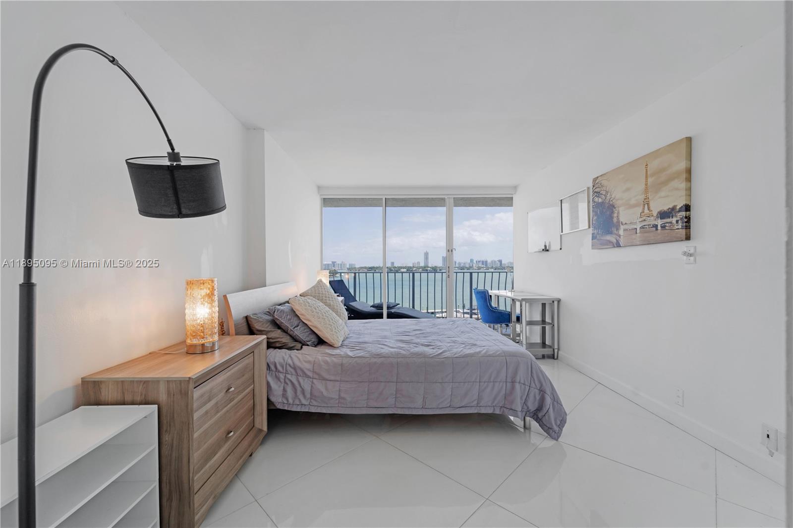 THE GRANDVIEW PALACE COND - Residential Lease