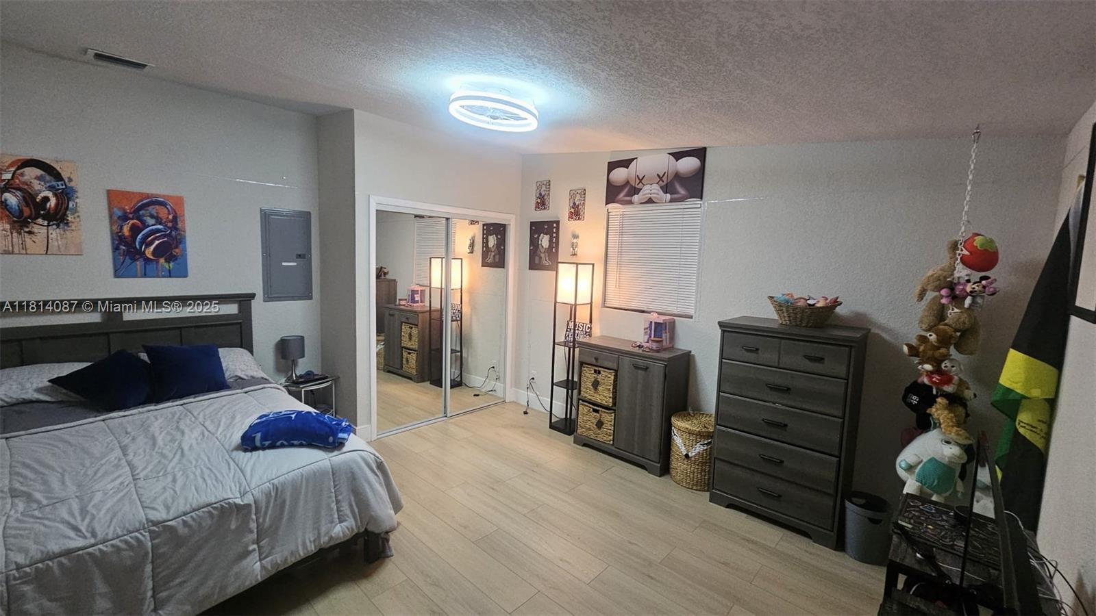 SUNRISE GOLF VILLAGE SEC - Residential