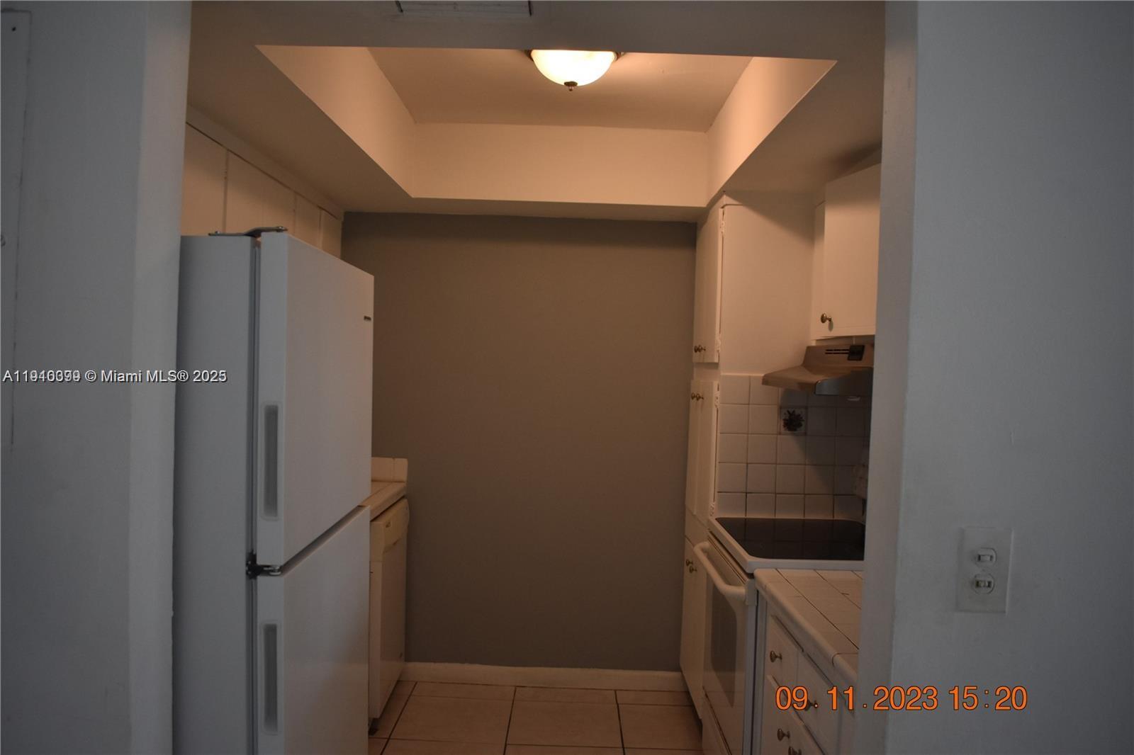 SUTTON HOUSE CONDO - Residential Lease