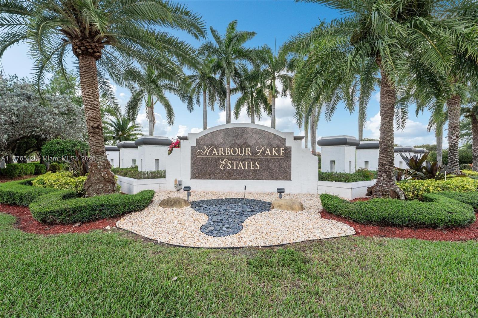EXPERIENCE LAKEFRONT LUXURY! Incredible opportunity to own a home in the prestigious gated community of Harbor Lake. Spacious house.