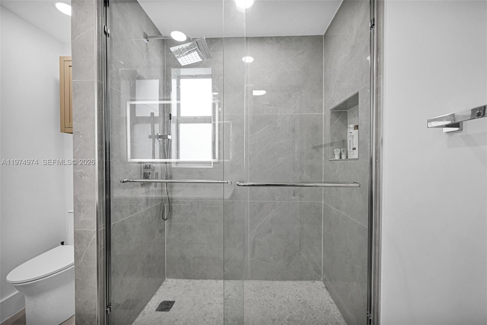 EAST SHORE CREST SEC 2 - Residential