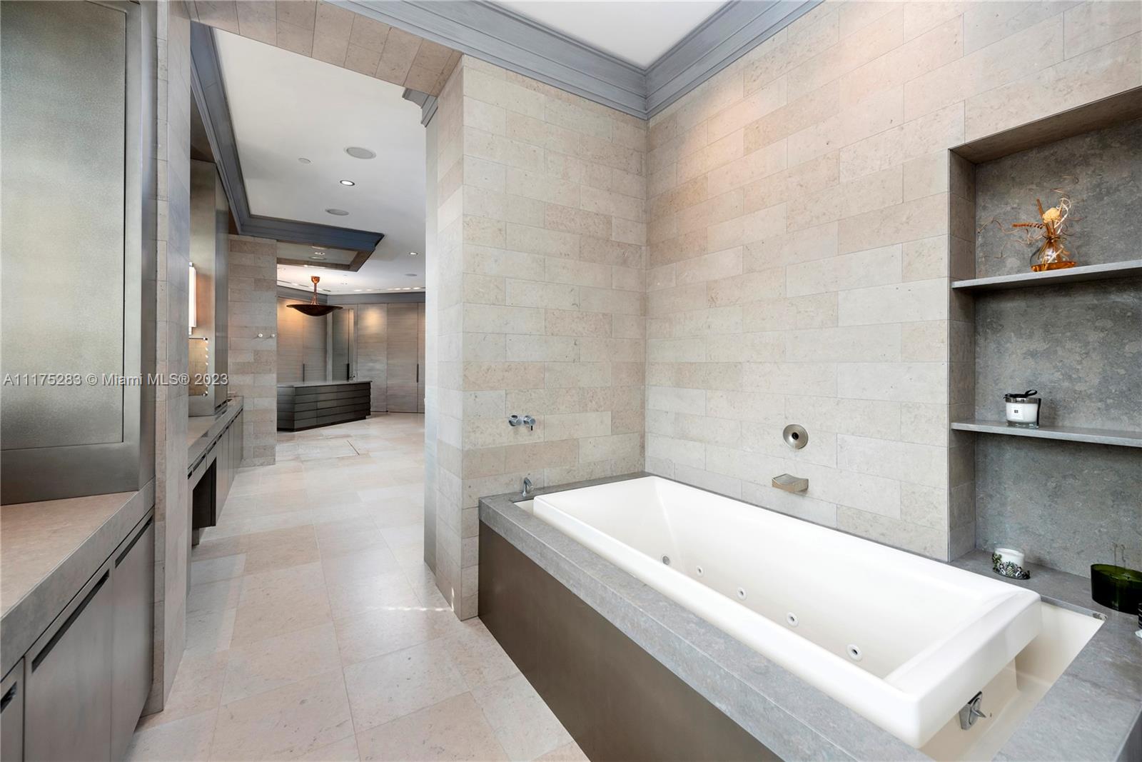 7400 OCEANSIDE AT FISHER - Residential