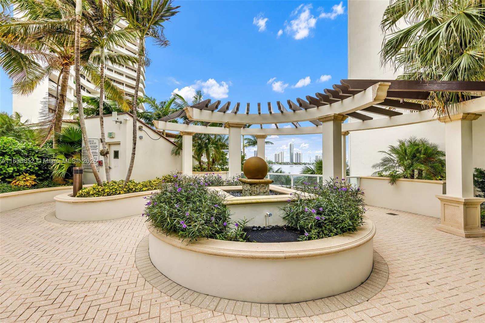 2800 ISL BLVD WILLIAMS IS - Residential