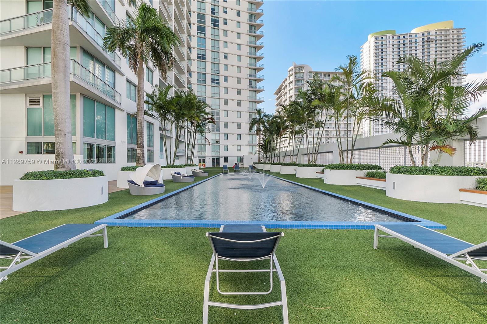 MINT CONDO - Residential