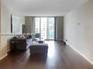 19380 Collins Ave 1107