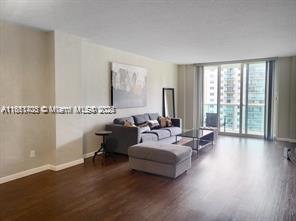 19380 Collins Ave 1107