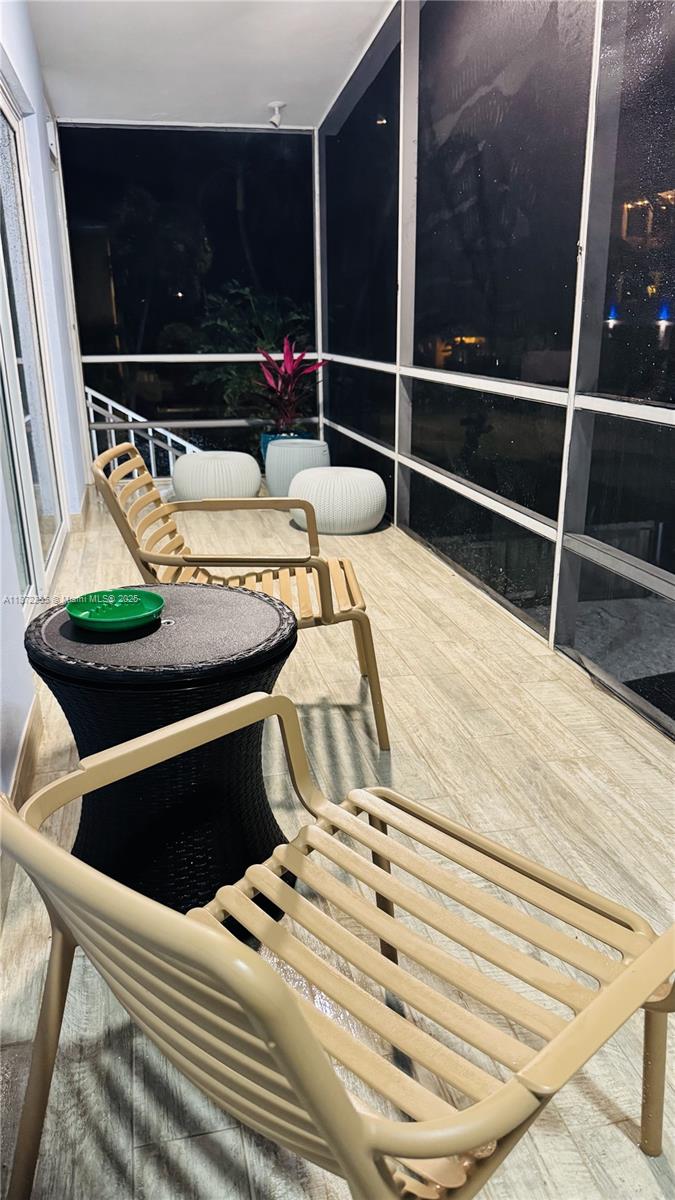 LARGO SOUND PARK - Residential Lease