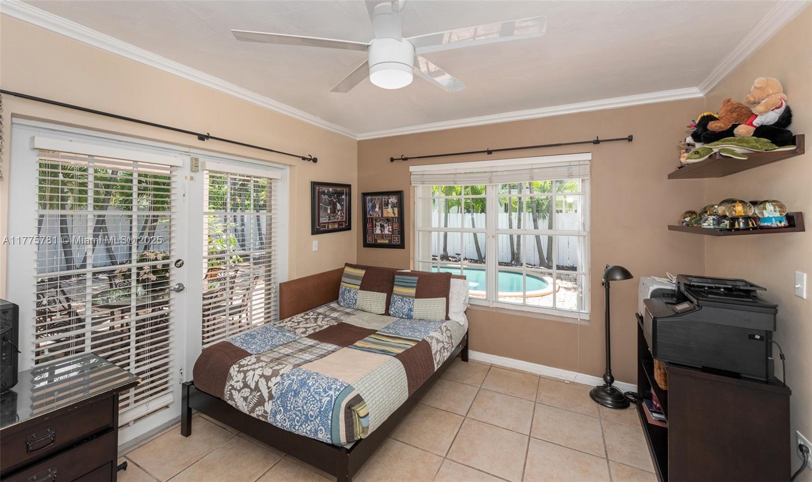 TROPICAL ISLE HOMES SUB 4 - Residential