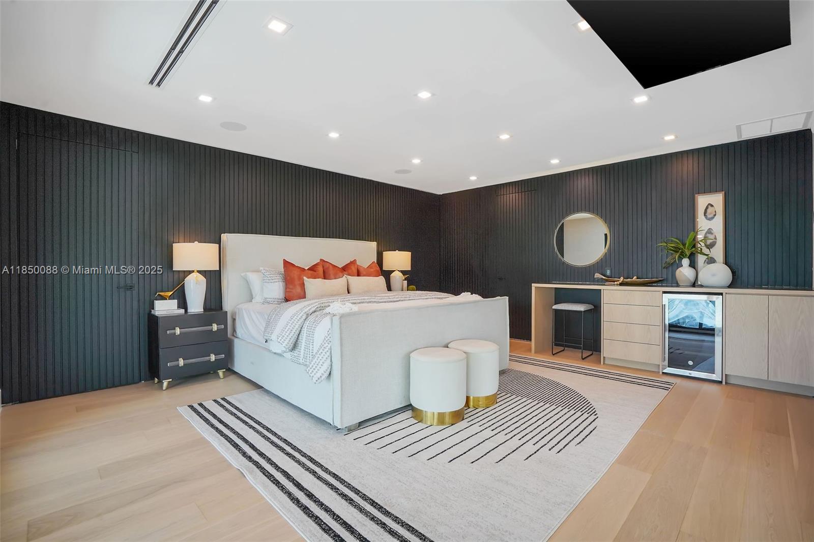 EASTERN SHORES 1ST ADDN - Residential Lease