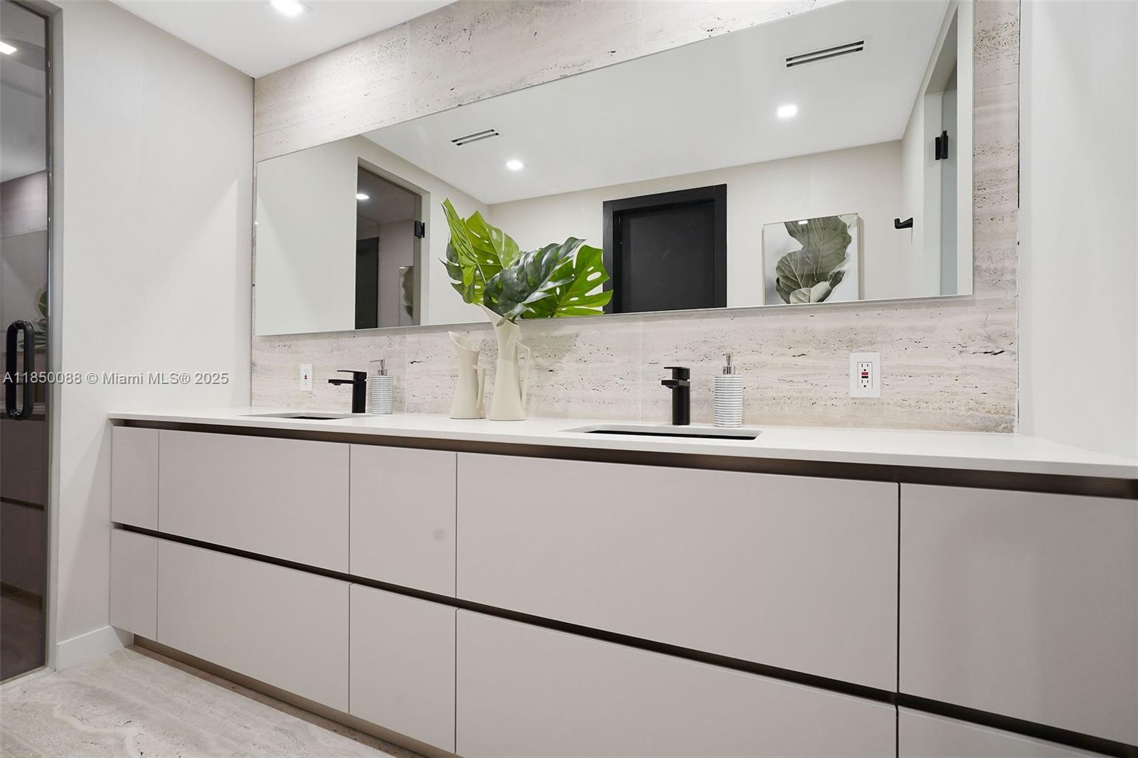 EASTERN SHORES 1ST ADDN - Residential Lease