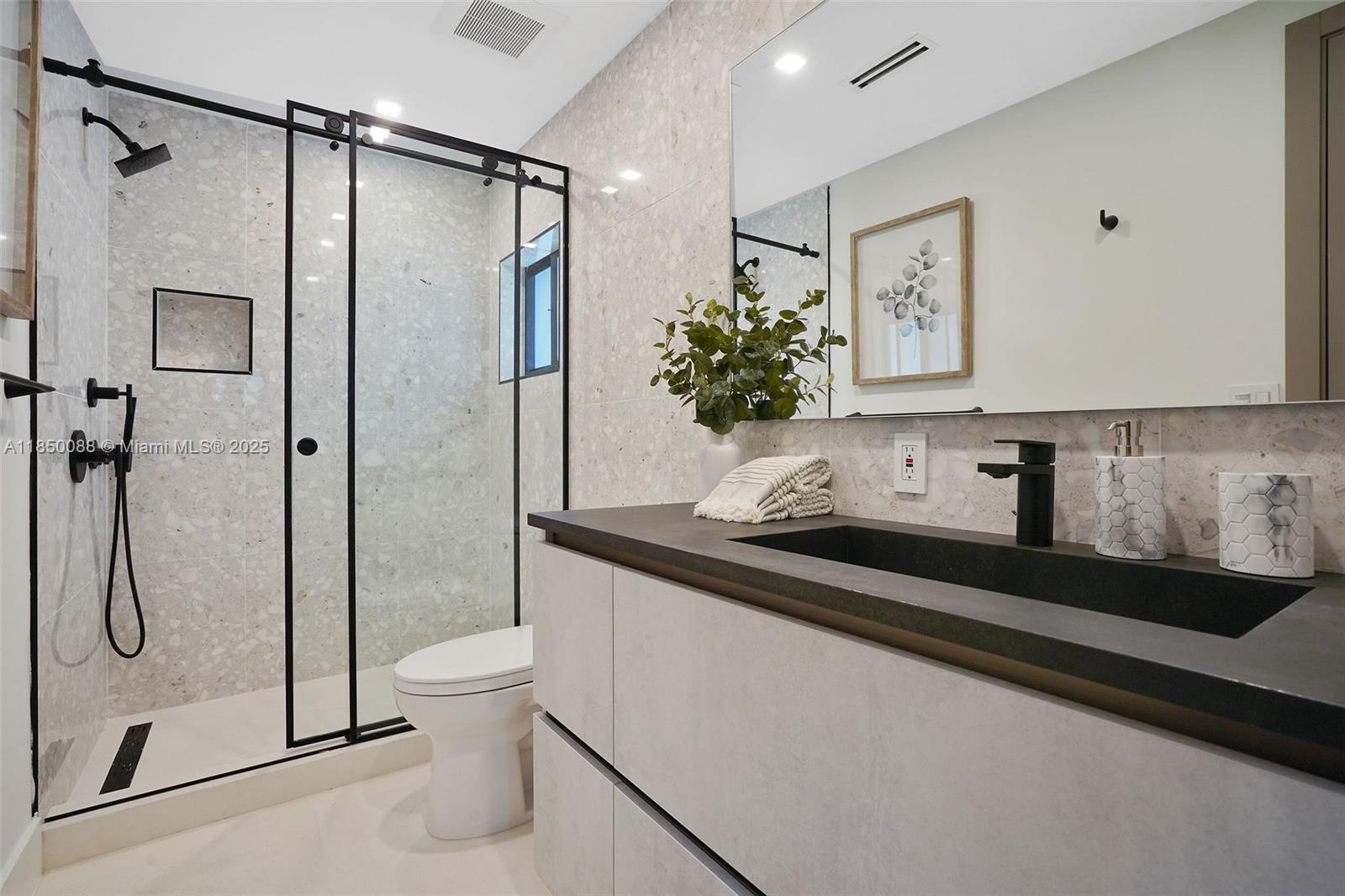 EASTERN SHORES 1ST ADDN - Residential Lease