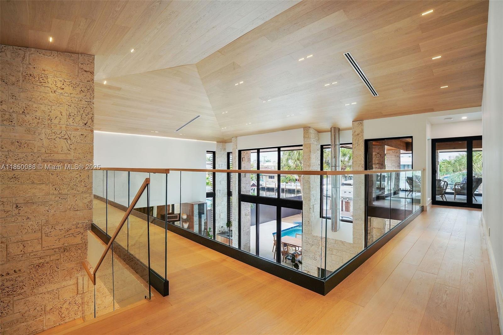 EASTERN SHORES 1ST ADDN - Residential Lease