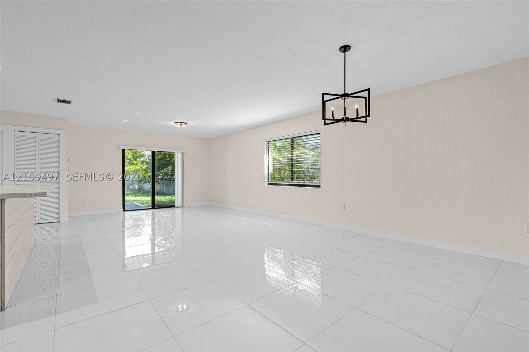 829 SW 5th St