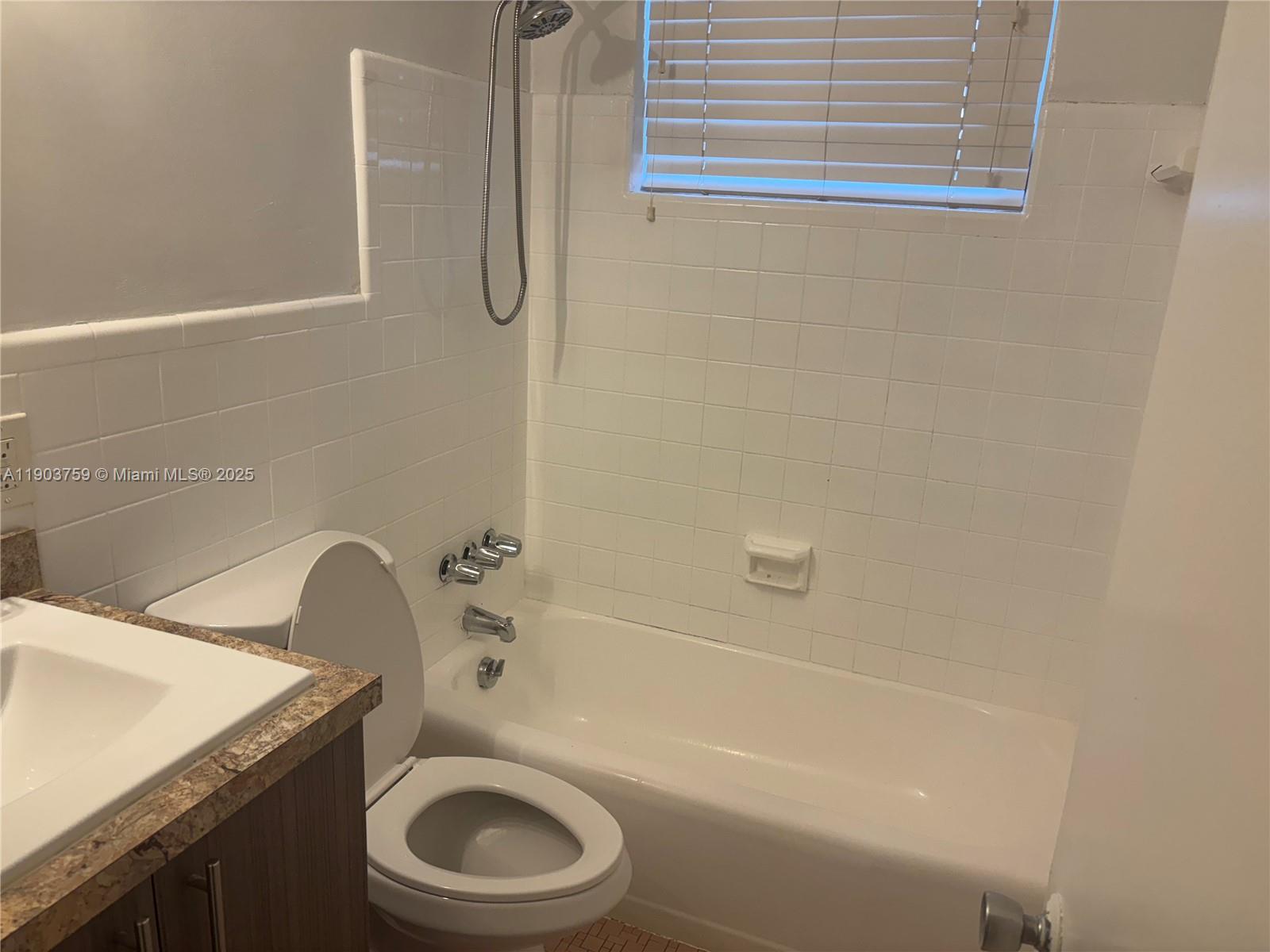 RICHMOND HEIGHTS ESTATES - Residential Lease