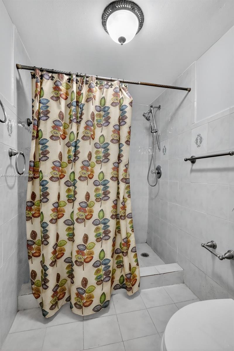 MILLER GARDENS CONDO - Residential