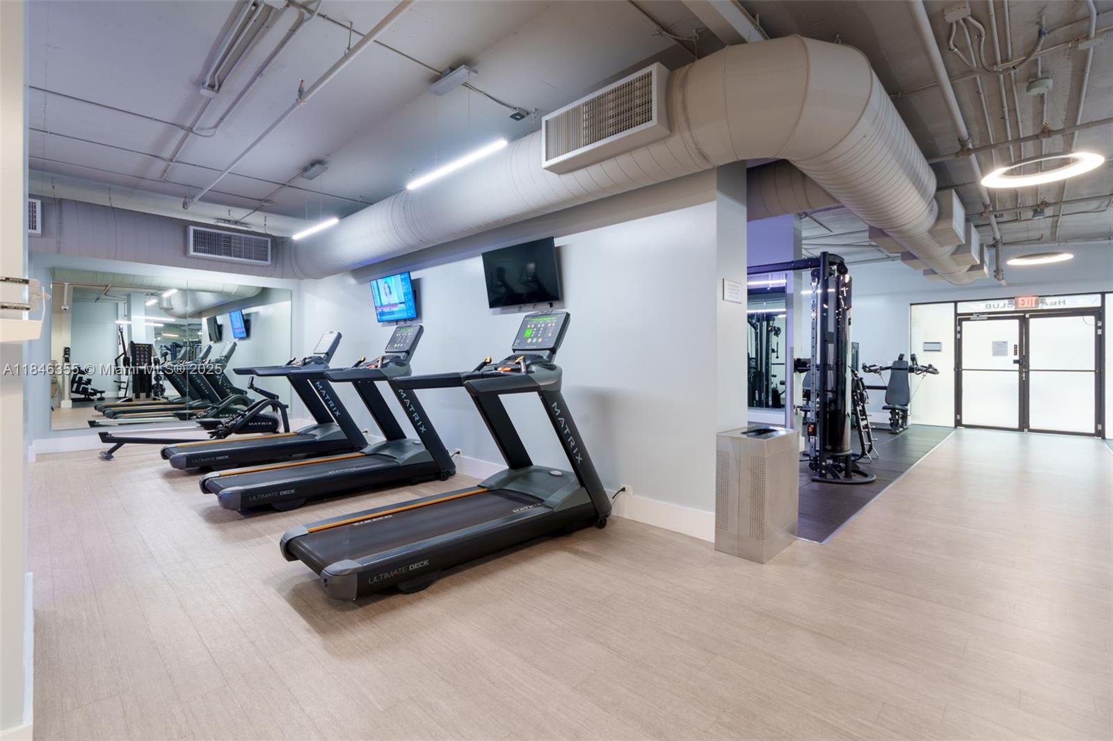 BRICKELL PLACE CONDO - Residential Lease