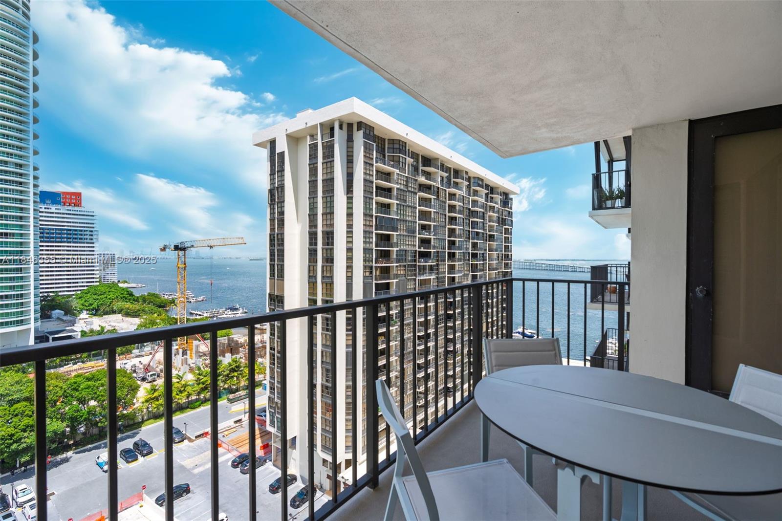 BRICKELL PLACE CONDO - Residential Lease